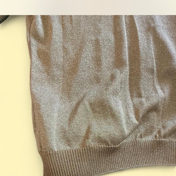 Doce De Coco Excellent condition blouse from Brazil in a beautiful gold color. - Picture 7 of 7